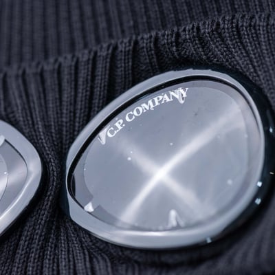 C.P. Company 風鏡毛帽 黑5