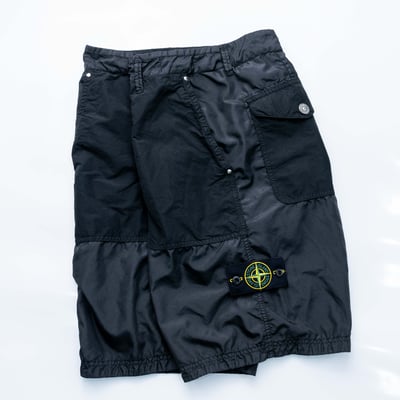 Stone Island L1932 Polyester David Light-tc 寬鬆拼接短褲 黑11