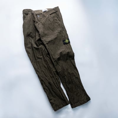 Stone Island 抓皺尼龍燈芯絨放鬆長褲 軍綠3