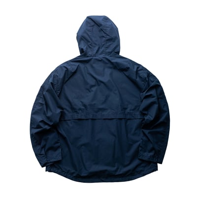 Nanamica 連帽外套 深藍2