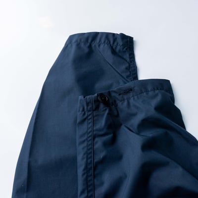 Nanamica 連帽外套 深藍5