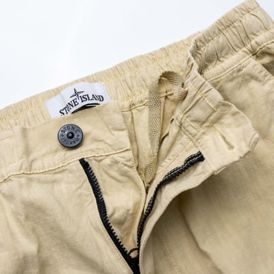 Stone Island Lino nylon Tela-tc 亞麻科技纖維短褲 米白5