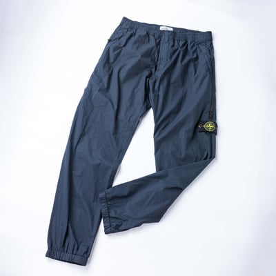 [ Stone Island ] 30503 STRETCH COTTON TELA PARACADUTE GARMENT DYED 深藍4