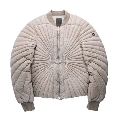 Moncler x Rick Owens Radiance 羽絨飛行外套 沙色1