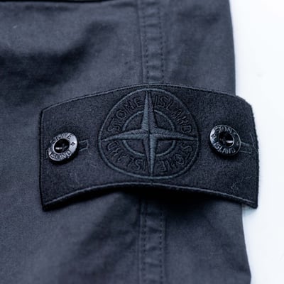 Stone island Ghost 標準版型幽靈長褲 黑8