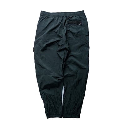 Stone Island 金屬尼龍長褲 麝香綠2