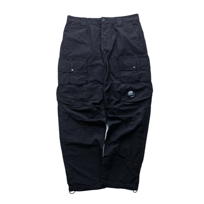 C.P. Company 多口袋風鏡寬褲 黑1