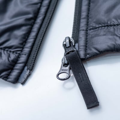 Stone Island PERTEX® QUANTUM MADE FROM NETPLUS® WITH PRIMALOFT 無帽羽絨外套 黑色10