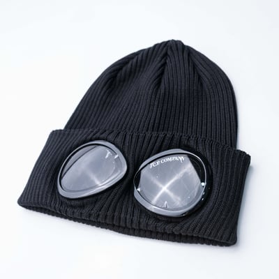 C.P. Company 風鏡毛帽 黑3