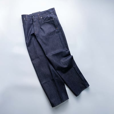 Stone Island 丹寧系列 寬版牛仔褲 原色3