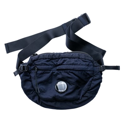 C.P. Company 金屬尼龍胸包 日蝕藍1