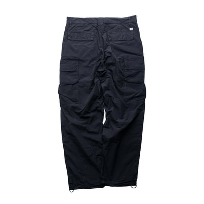 C.P. Company 多口袋風鏡寬褲 黑2
