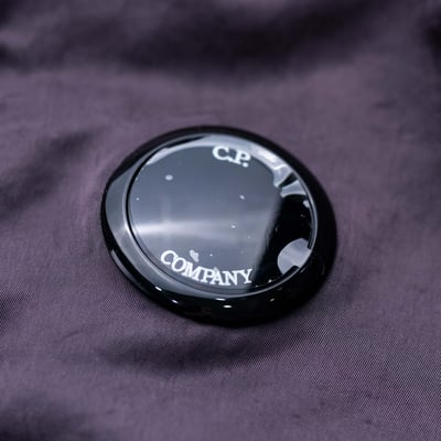 C.P. Company 金屬尼龍風鏡片後背包 銅黑色5