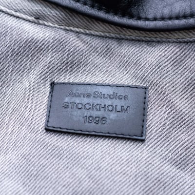 Acne Studios 羊皮皮領寬短版外套 灰9