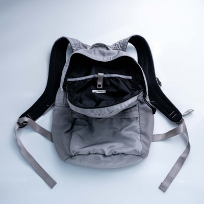 C.P. Company 金屬尼龍後背包 灰色4