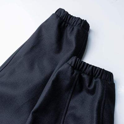 SSSTEIN MELTON 羊毛寬版外套 黑7