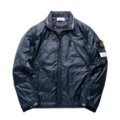 Stone Island PERTEX® QUANTUM MADE FROM NETPLUS® WITH PRIMALOFT 無帽羽絨外套 黑色1