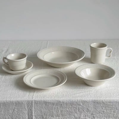 Tuxton  Hampshireshire 乳白浮雕系列2