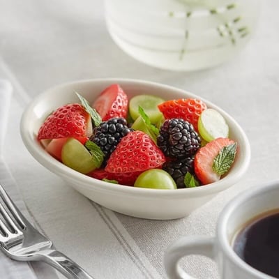 Tuxton Eggshell 橢圓深盤12