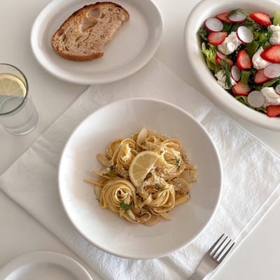 Tuxton eggshell 淺湯盤5