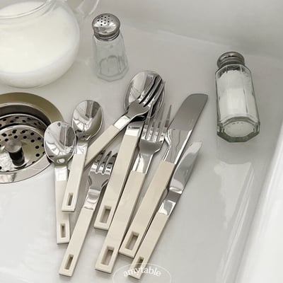 (推薦款) Anova Melrose 復古方形餐具2