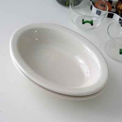 Tuxton Eggshell 橢圓深盤11