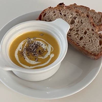 Tuxton Eggshell 湯碗2