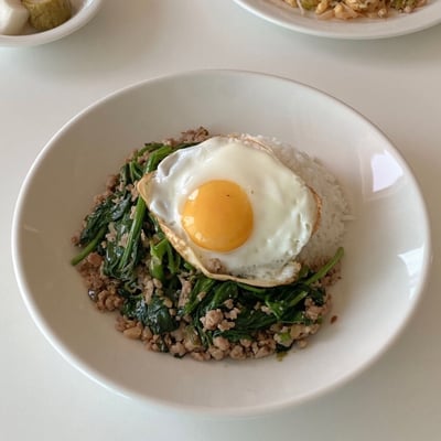 Tuxton eggshell 淺湯盤3