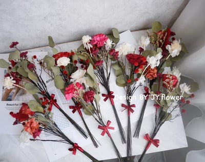 自然型手綁乾燥花分束捧花【緋紅嫣然】4