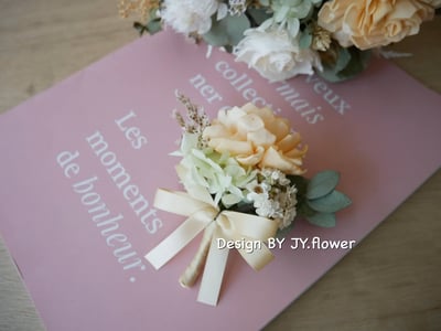 自然型手綁乾燥花分束捧花【純白蜜橘】3