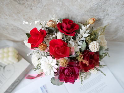 自然型手綁不凋捧花【嫣紅柔綠】3