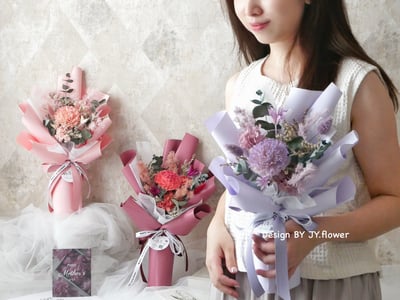 母親節花禮【中小型索拉康乃馨乾燥花束】2