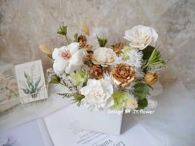 中大型乾燥花盆花【純白流金】1