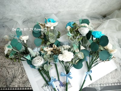 自然型手綁不凋花分束捧花【獨特藍綠】2