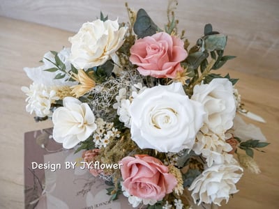 自然型手綁不凋捧花【豆沙奶白】4