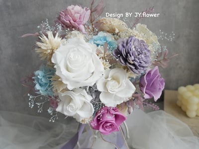 自然型手綁韓式不凋捧花【純白藍紫】2