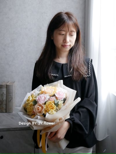 中大型永生玫瑰花束【柔黃杏粉】5