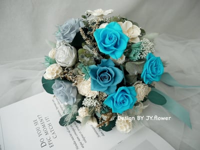 自然型手綁不凋花分束捧花【獨特藍綠】1