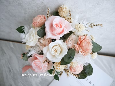 自然型手綁不凋捧花【淡粉奶白】2