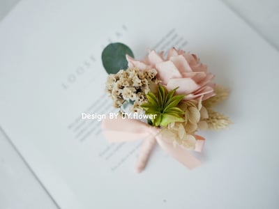 自然型手綁不凋捧花【柔光秘境】3