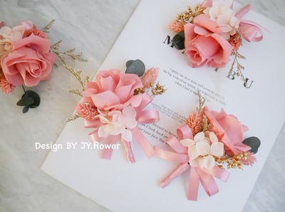 永生玫瑰胸花【莓粉流沙】4