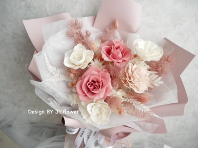 中大型韓式永生玫瑰花束【春櫻】2