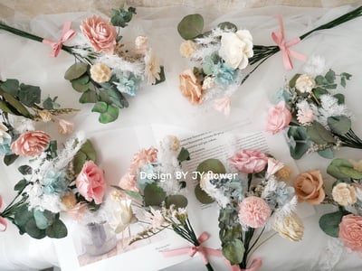 自然型手綁不凋花分束捧花【柔光森林】4