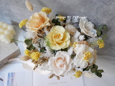 自然型手綁韓式不凋捧花【日光煦煦】2