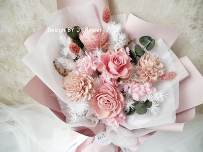 中型永生玫瑰花束【羅曼輕舞】2