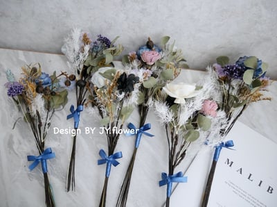 自然型手綁乾燥花分束捧花【黑森莓果】3