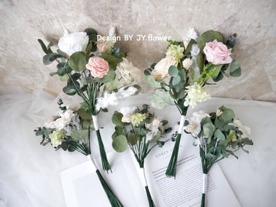 自然型手綁不凋花分束捧花【純白柔粉】-多葉款2