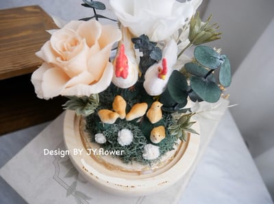 永生玫瑰水晶球玻璃罩帶路雞夜燈【溫柔香檳】4