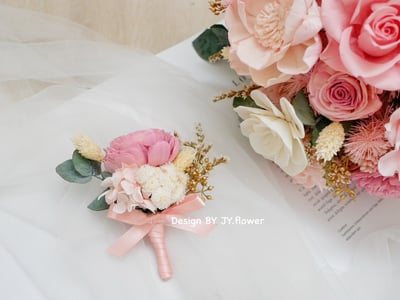 自然型手綁不凋捧花【粉白流金】5