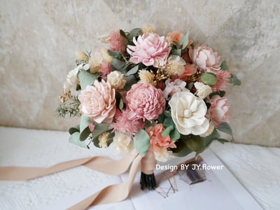 自然型手綁乾燥花分束捧花【輕裸粉金】1